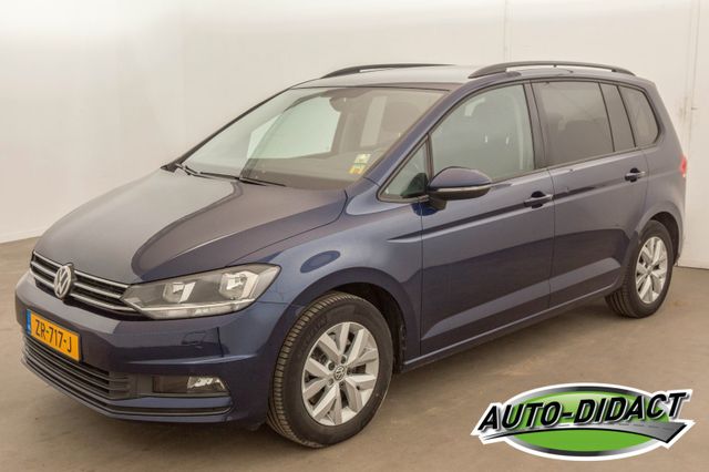 Volkswagen Touran 7 Person Automatic