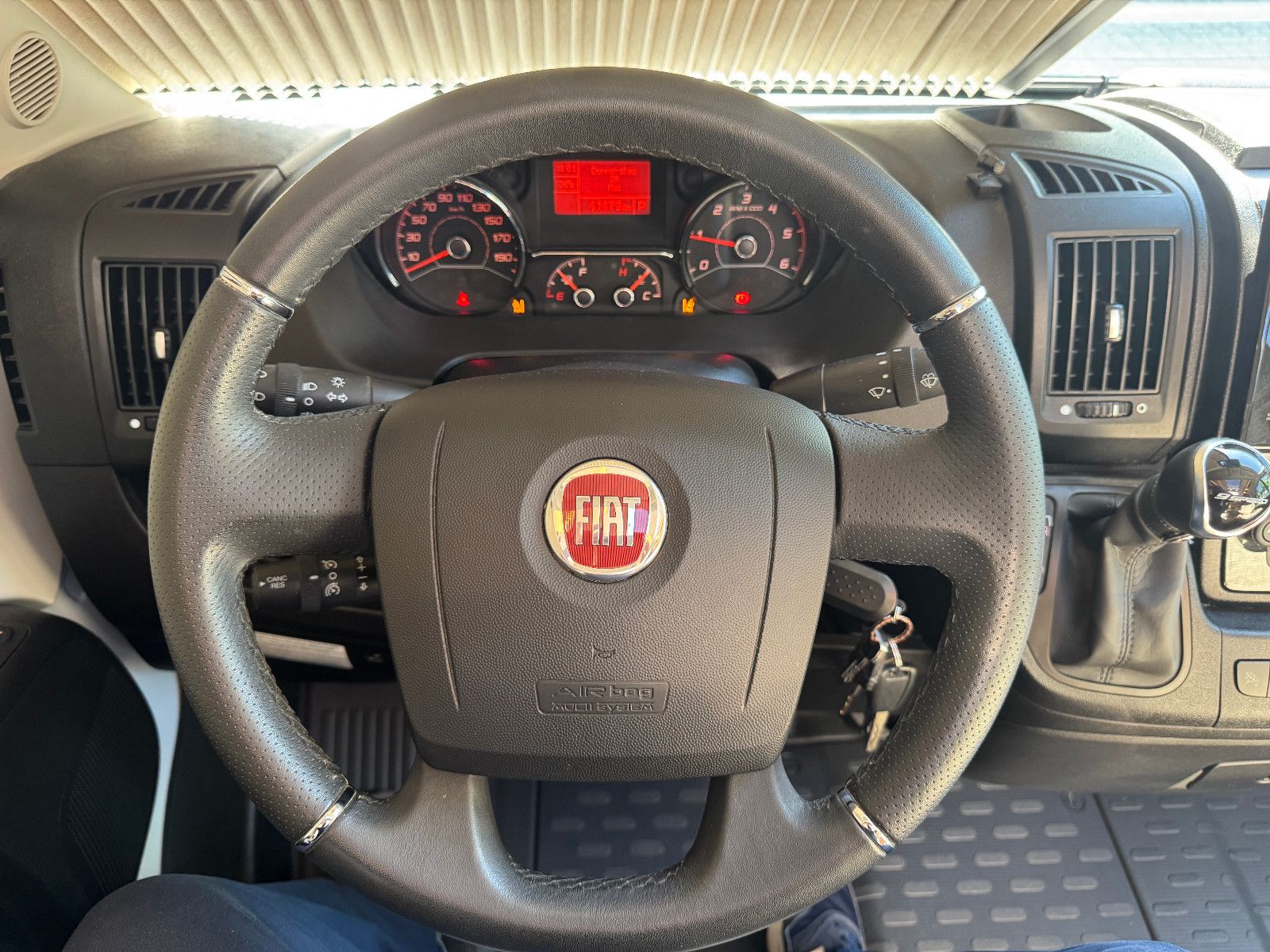 Fahrzeugabbildung Dethleffs GLOBEBUS T 006 FIAT 9G AUTOMATIK ACC NAVI TV SAT