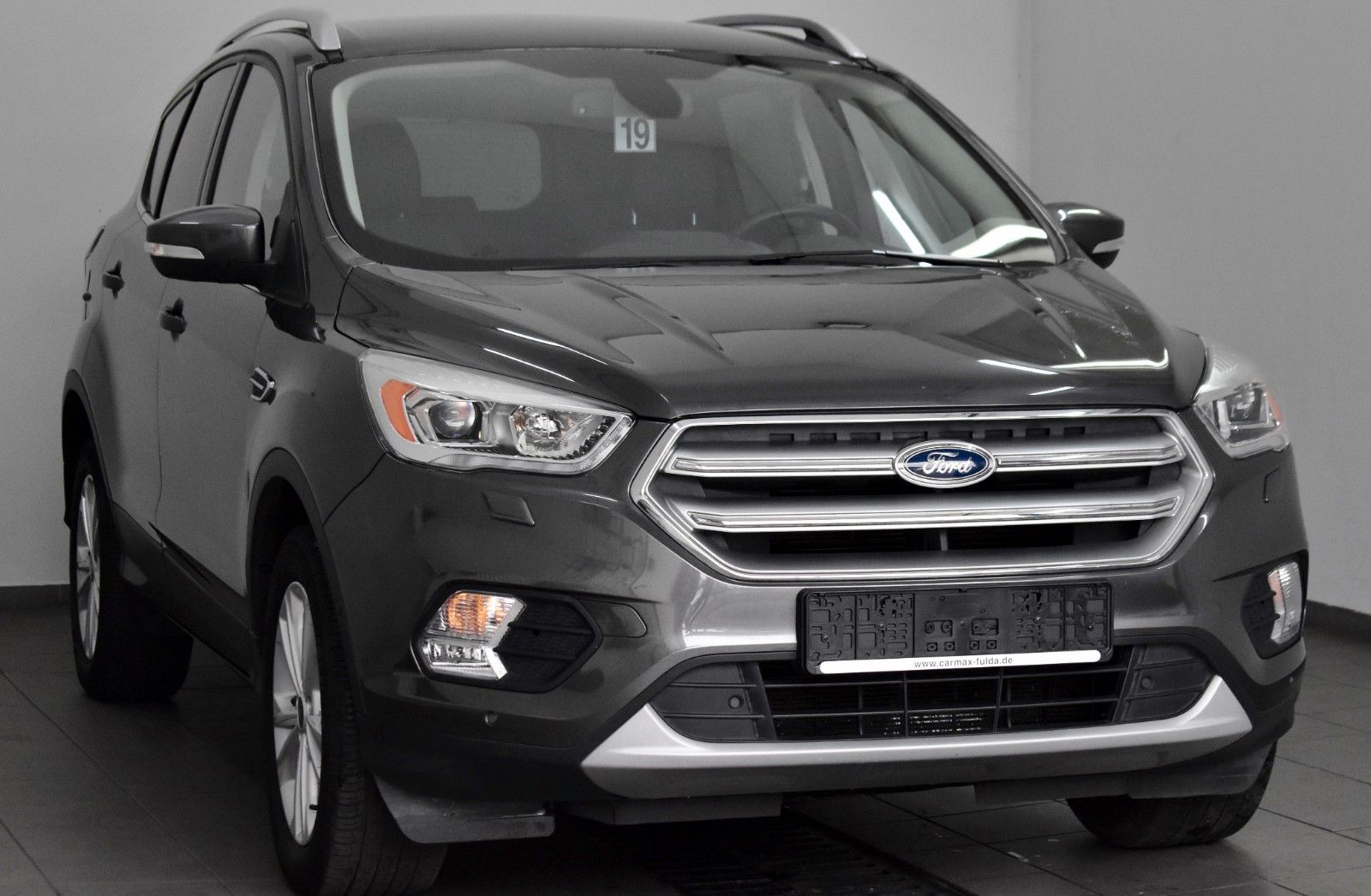 Fahrzeugabbildung Ford Kuga Titanium T.Leder,Navi,Kamera,PDC,AHK