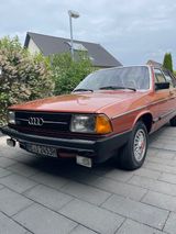 Audi 100 mit wenig KM, Tausch möglich, Top Zustand  - Audi Oldtimer mit Benzin-Antrieb: Limousine