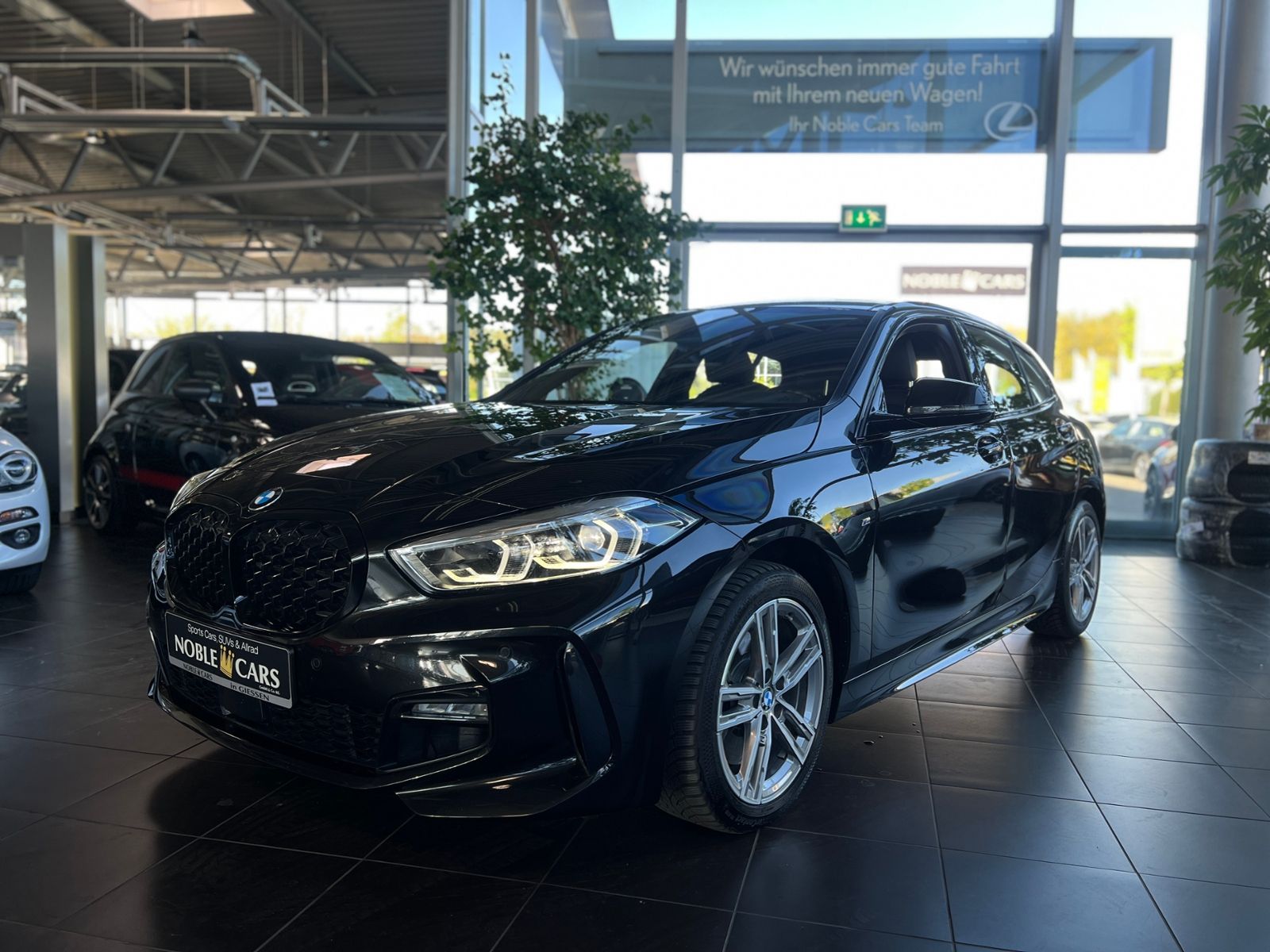 Fahrzeugabbildung BMW 120 i M Sport PDC KLIMA LED NAVI SHZ