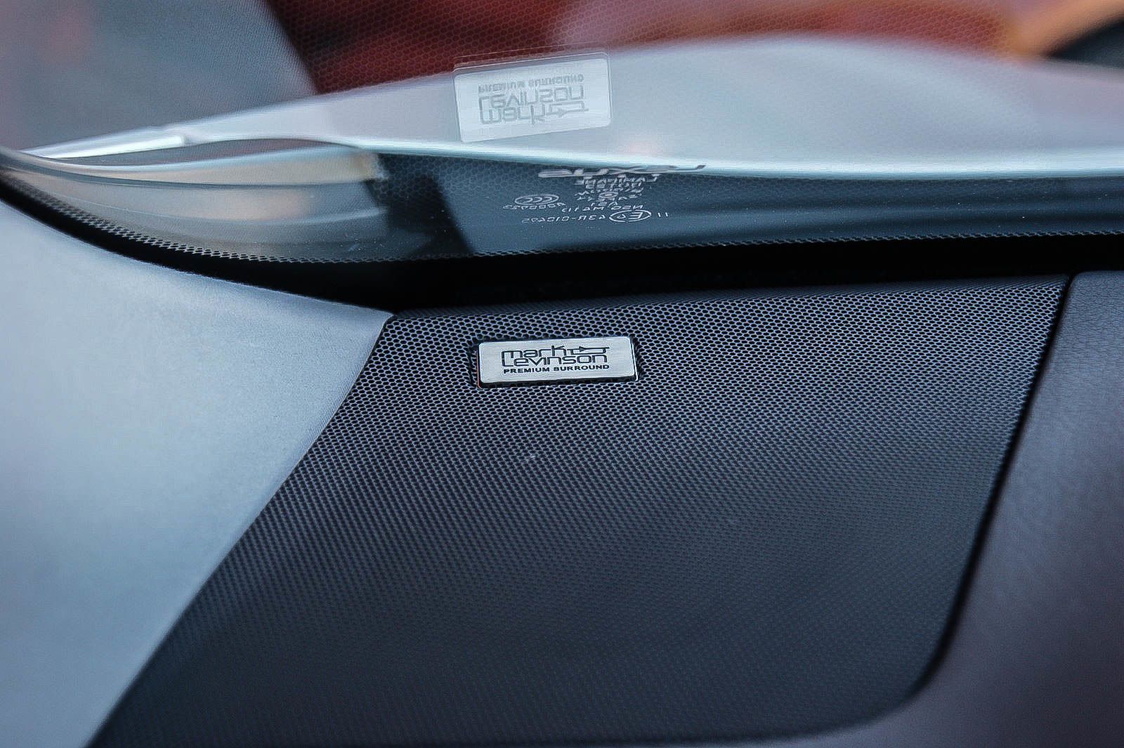 Fahrzeugabbildung Lexus RX 450 hl AWD Luxury Line HEADUP EGSD 7-SITZE