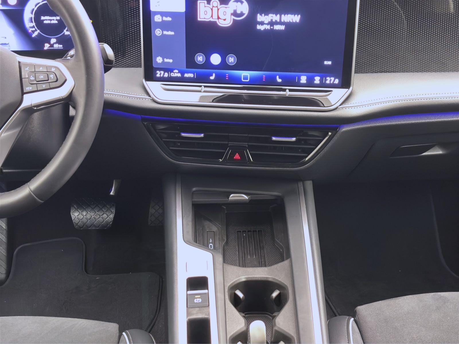 Volkswagen Passat Variant 1.5 eTSI DSG BUSINESS AHK NAVI KA