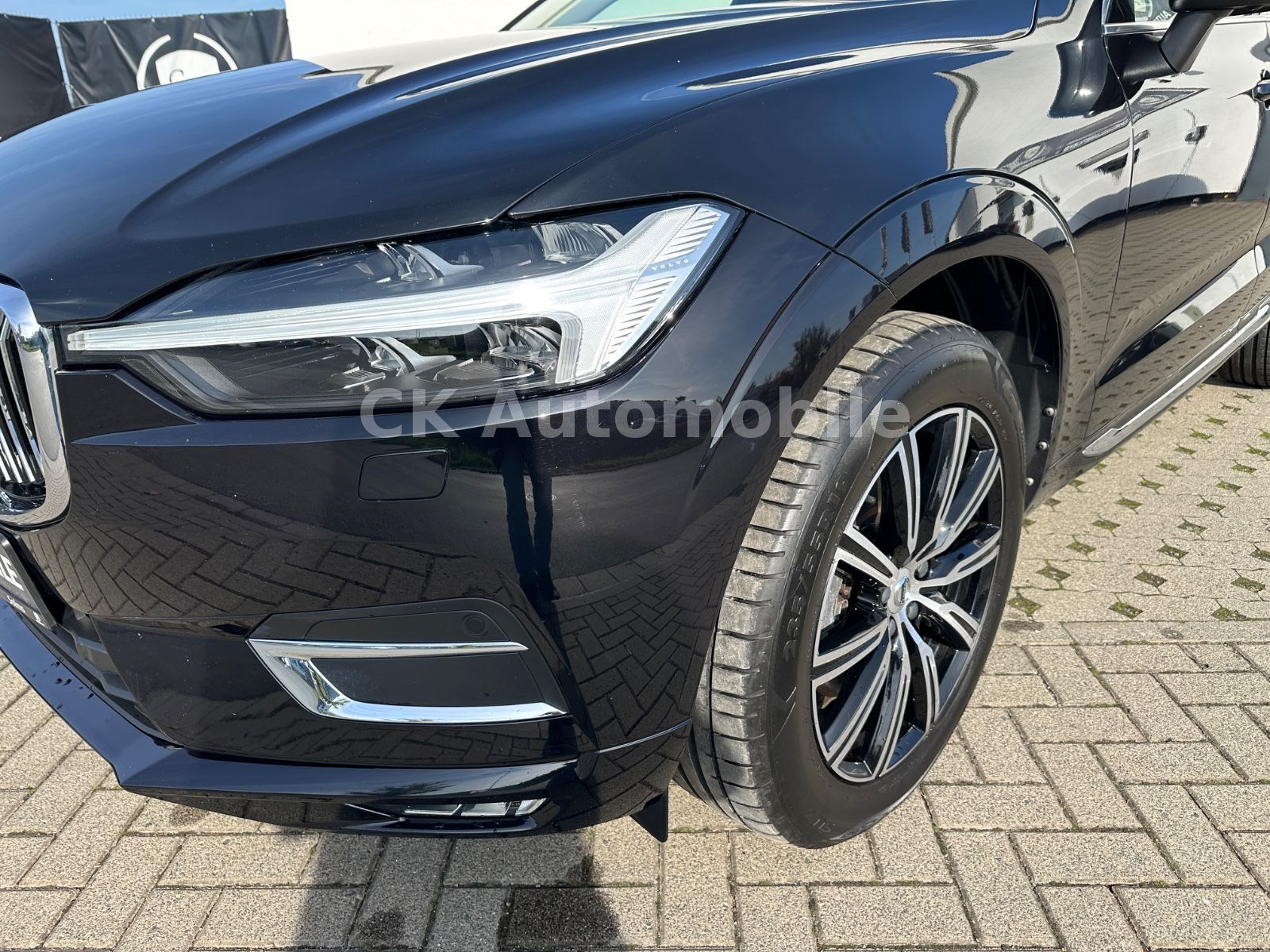 Fahrzeugabbildung Volvo XC60 B4 Inscription 2WD/Leder/Pano/LED/BLIS/360°