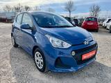 Hyundai i10 1.0 Classic KLIMA ALLWETTER USB EL. FENSTER - Hyundai i10: Blau
