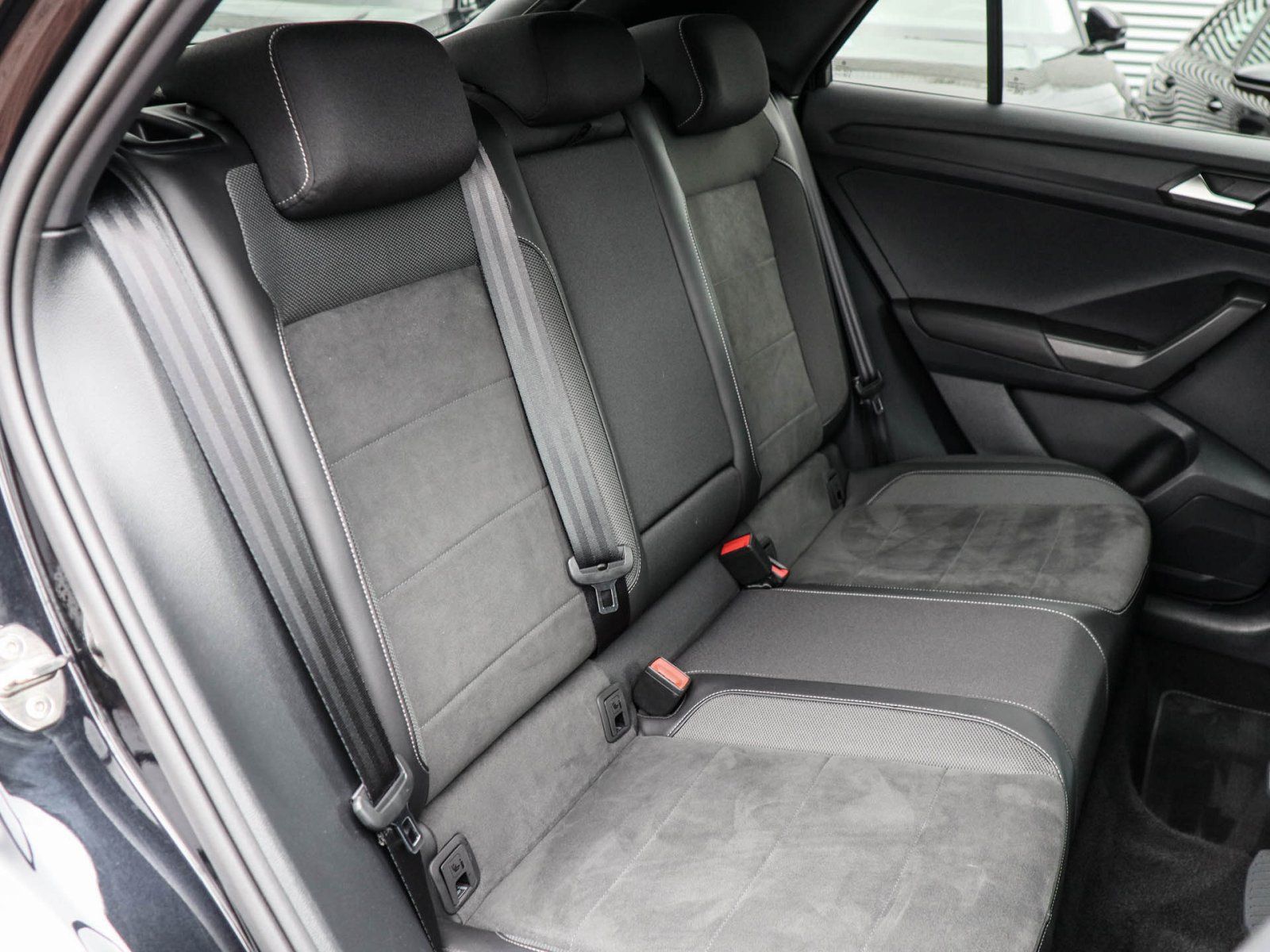 Volkswagen T-Roc - Bild 5
