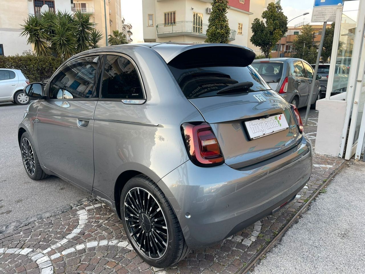 Fiat 500 500e Berlina 42 kWh La Prima Tetto Pano imagem 2