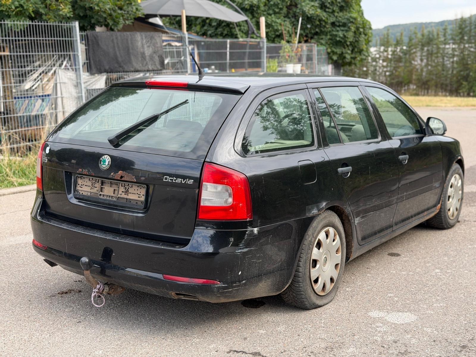 Skoda Octavia 2010 — engine 1.598 cm³, 105 HP (77kW)