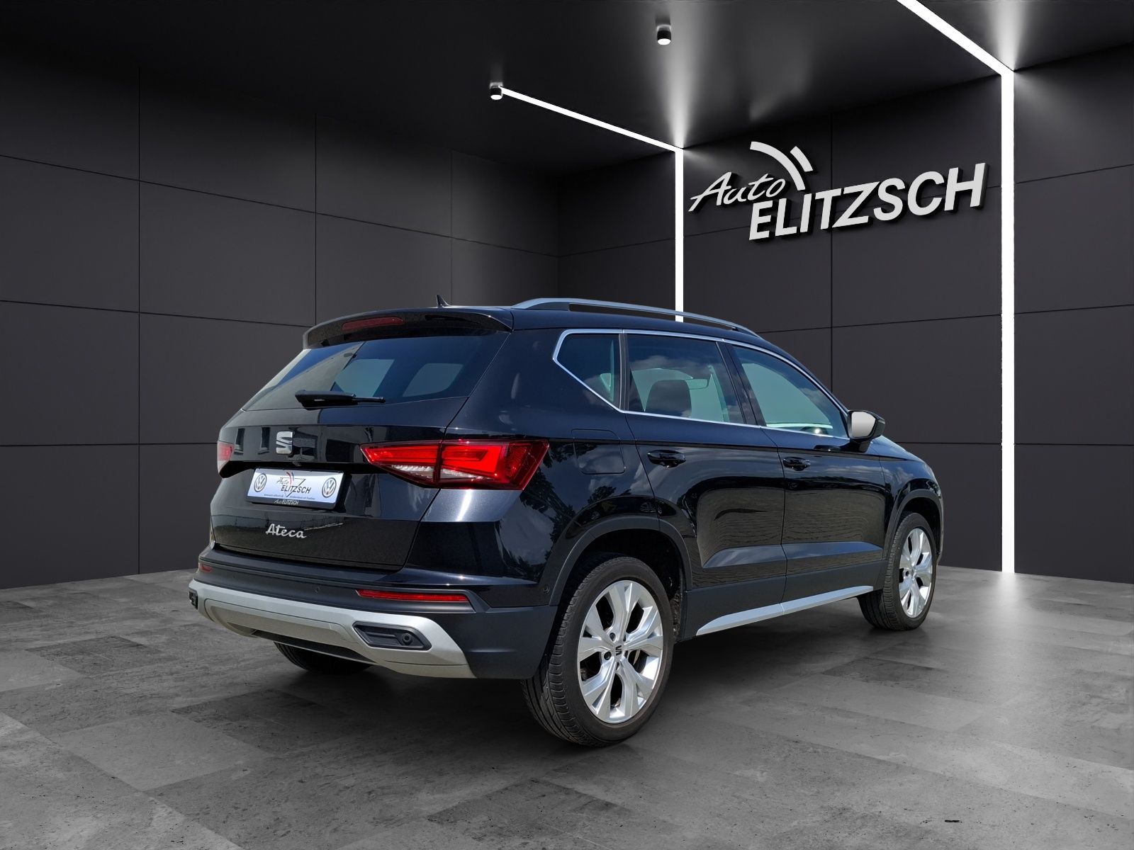 Fahrzeugabbildung SEAT Ateca TSI Xperience DSG LED AHK Navi AID ACC RFK