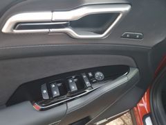 Fahrzeugabbildung Kia Sportage PHEV 1.6 T-GDI AWD AT GTL SND GD DW