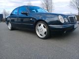 Mercedes-Benz Mercedes Benz 300 TD OM606 - Mercedes-Benz 300: 6.3