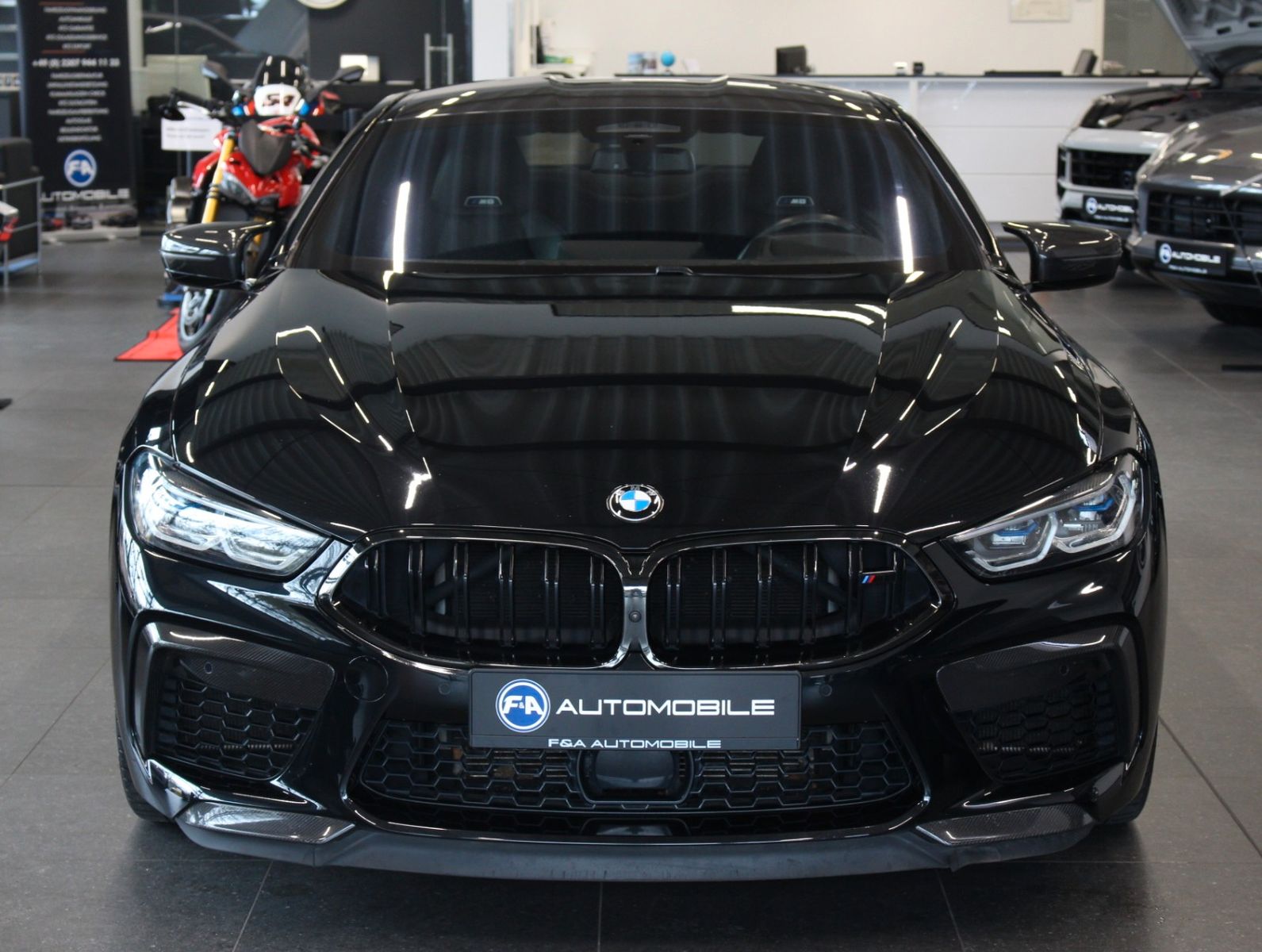 Fahrzeugabbildung BMW M8 Coupe Comp. M Driver´s*B&W*Softclose*TOP