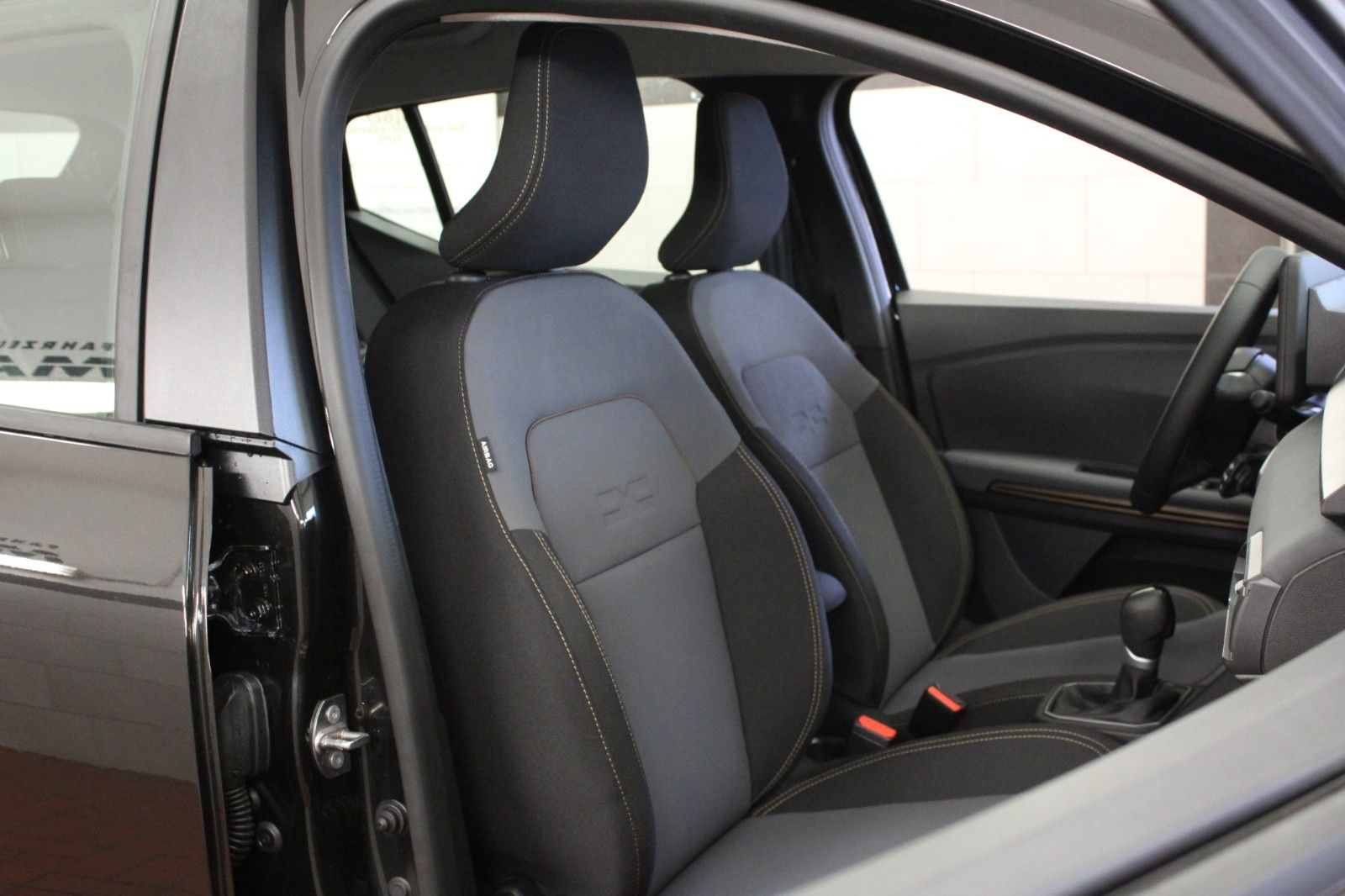 Fahrzeugabbildung Dacia Sandero Stepway TCe 90 auto Extreme*City-Paket*