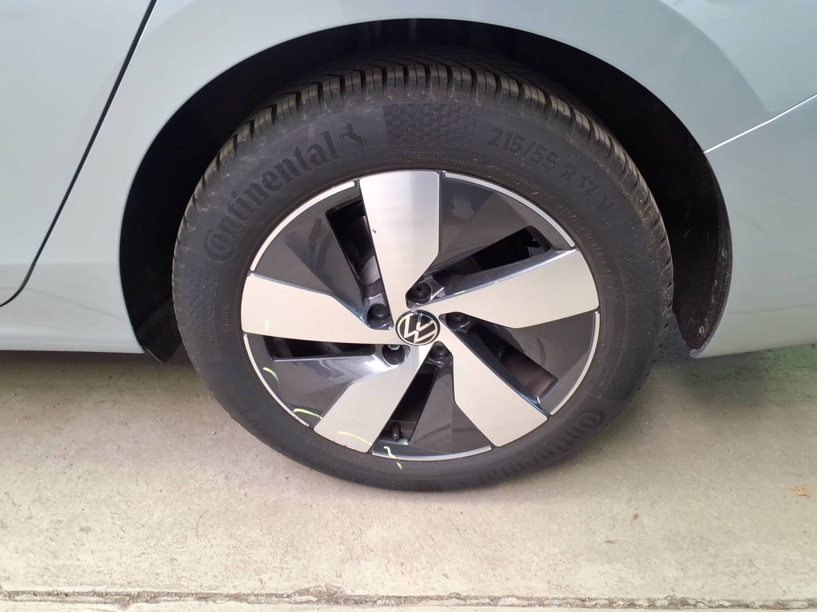 Volkswagen Passat - Bild 6