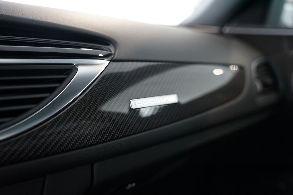 AUDI RS6 performance | Pano | HuD | Matrix | 280km/h AUDI RS6 performance | Pano | HuD | Matrix | 280km/h