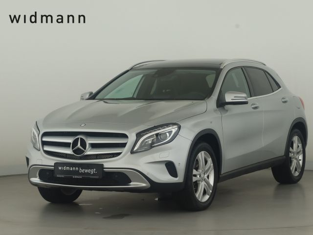 MERCEDES-BENZ GLA 220 CDI 4M *Panorama*AHK*PTS*Rückfahrkamera*
