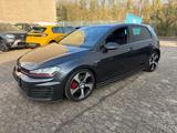 Volkswagen Golf VII GTI neuer Motor Sitzhzg/Navi/Xenon - Volkswagen Golf: GTI Motor