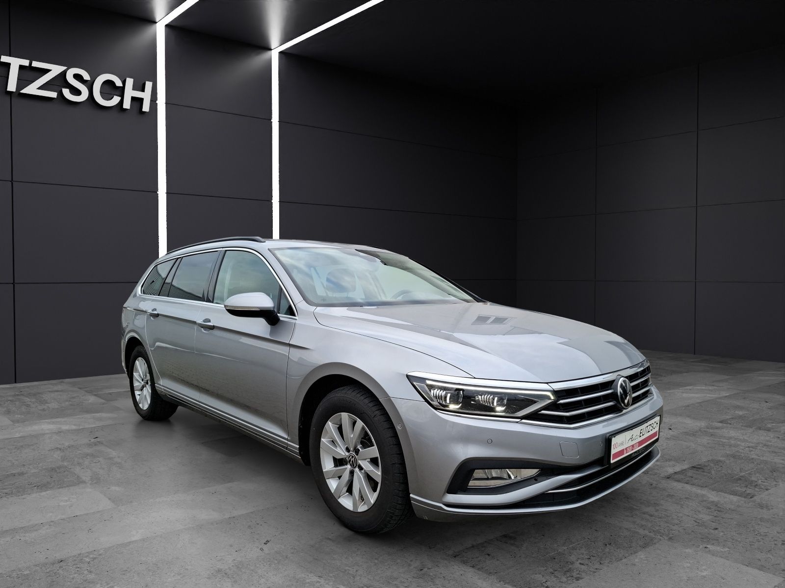 Fahrzeugabbildung Volkswagen Passat Variant TDI Business Matrix Navi ACC RFK