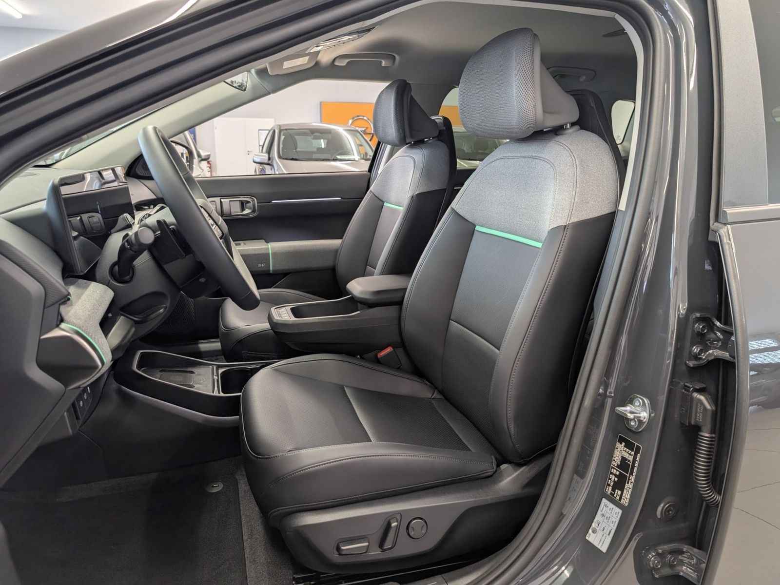 KIA EV4  81.4-kWh FWD Earth Upgrade Sound Design – Bild 8