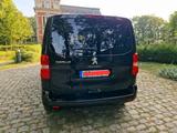 Peugeot Traveller BlueHDi 180 S&S EAT8 Allure L2 Allure - schwarze Peugeot Traveller
