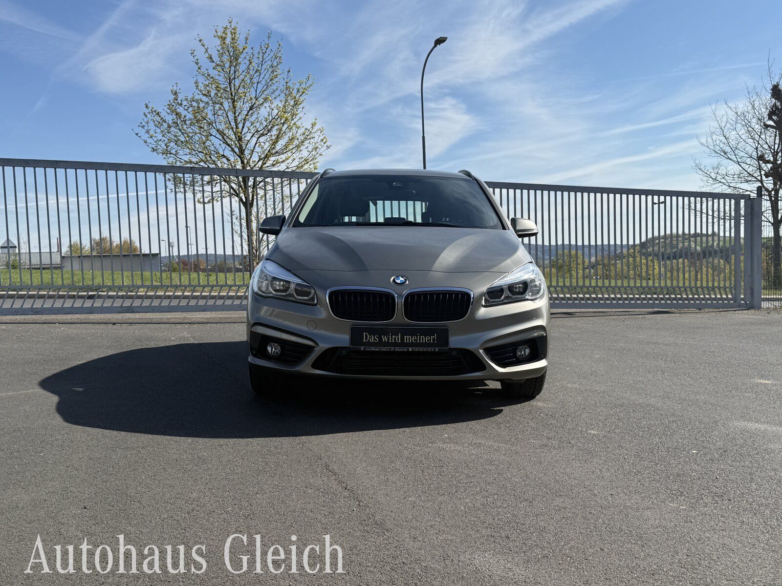 Fahrzeugabbildung BMW 2er Active Tourer - 220i Sport Line Autom./Klima