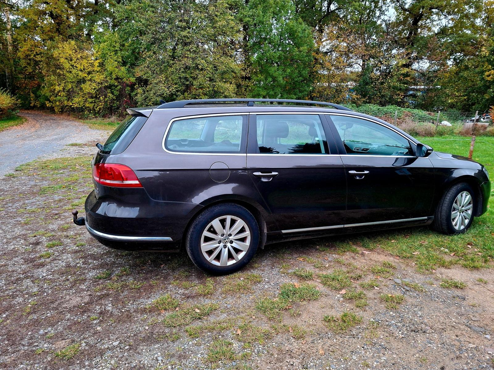 Volkswagen Passat 2013 — engine 1.390 cm³, 160 HP (118kW)