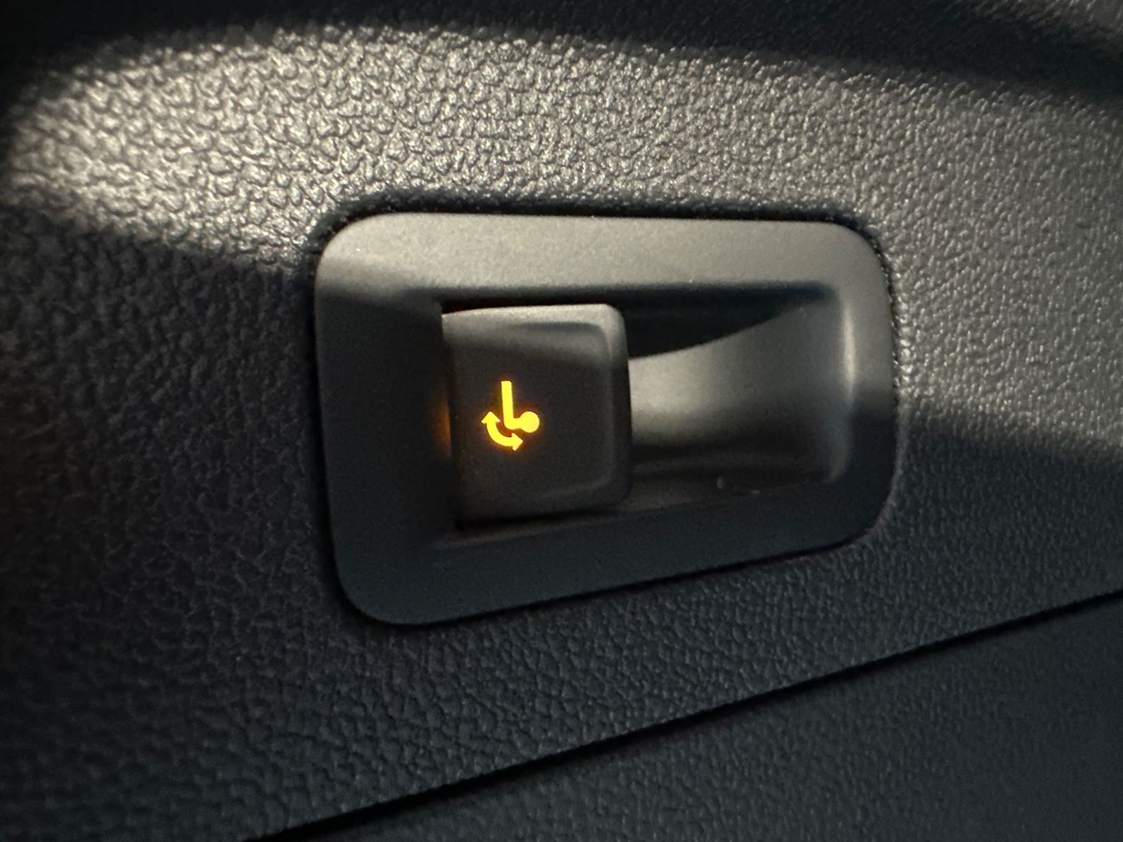 Fahrzeugabbildung SEAT Tarraco FR 4Drive 7-Sitzer NAV+LED+KAM+AHK+PANO