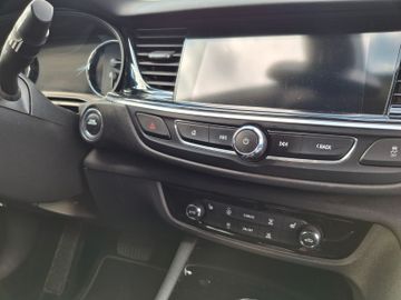 Opel Insignia - 12