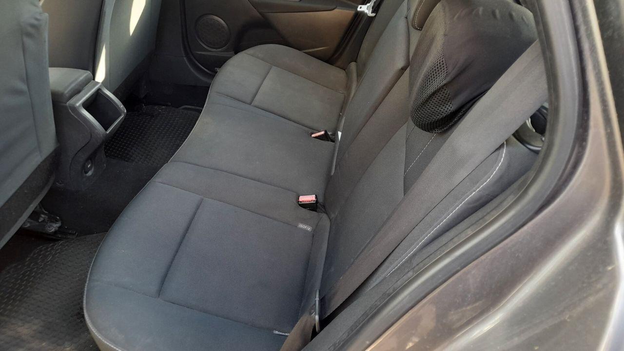 Renault Megane 2011 — photo 7