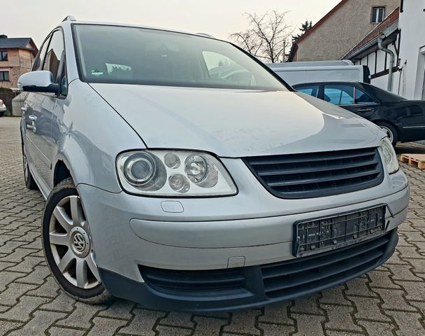 Volkswagen Touran Highline 2.0TDI,DSG,Xenon,PDC,Shz,