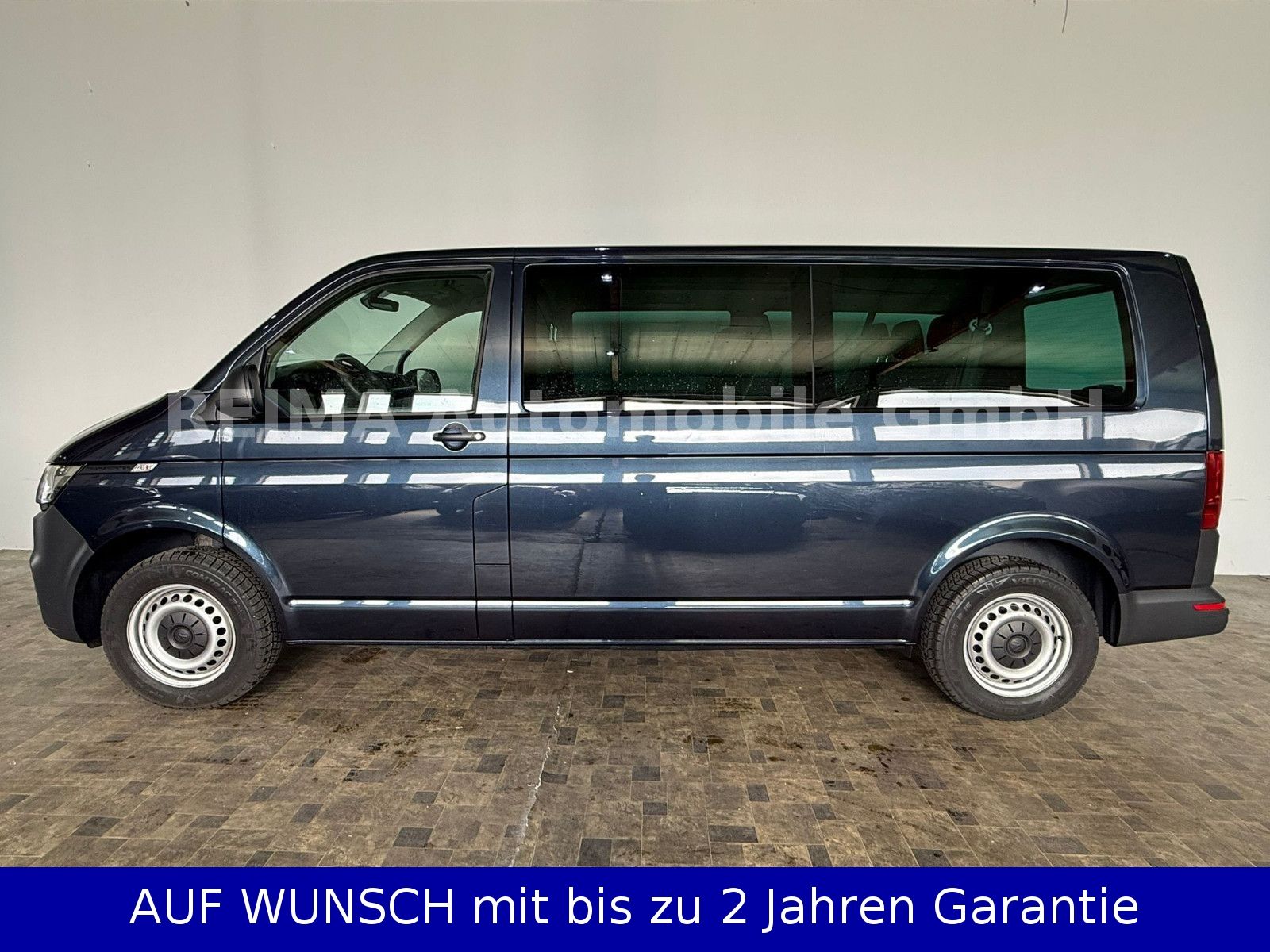 Fahrzeugabbildung Volkswagen T6.1 Bus 2,0 Diesel L 2, 9 Sitzer, Automatik