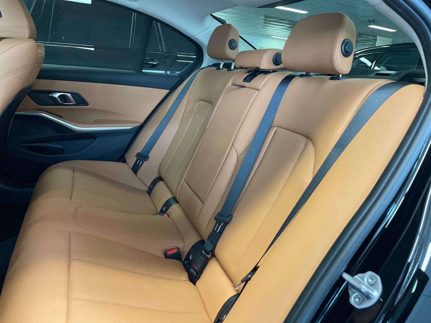 BMW 330 - Bild 11