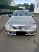 Mercedes-Benz C 180 KOMPRESSOR Sportcoupé - - Mercedes-Benz C 180: Sportcoupe Kompressor