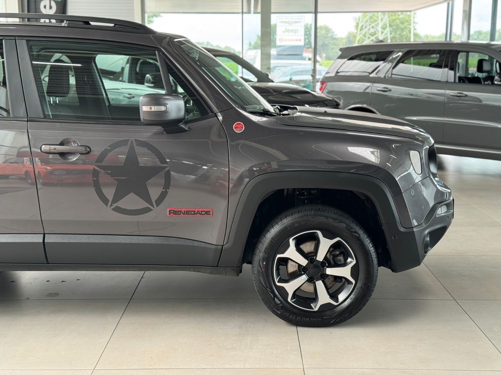 Fahrzeugabbildung Jeep Renegade 2.0D Trailhawk 4WD "AHK Navi Soundsys."