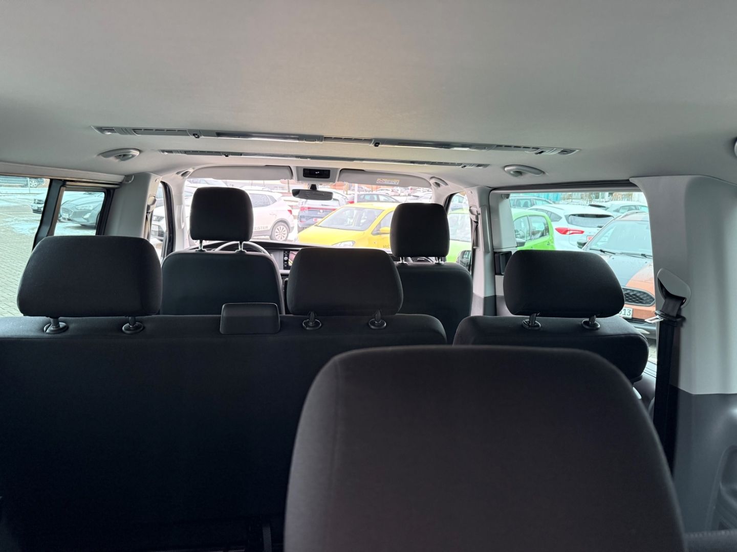 VW T6 Caravelle Comfortline Navi LED Musikstreaming - Image 24