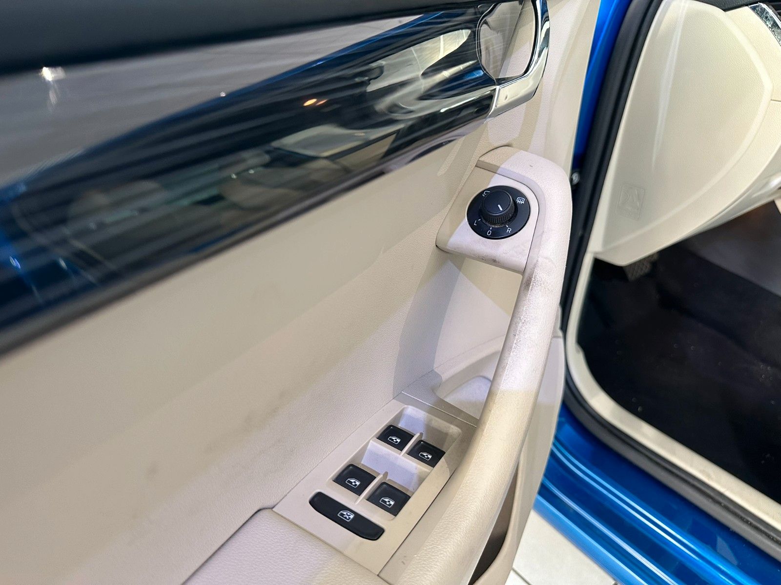 Fahrzeugabbildung SKODA Octavia Combi Style 1.5TSI LED/NAVI/SHZ/AHK