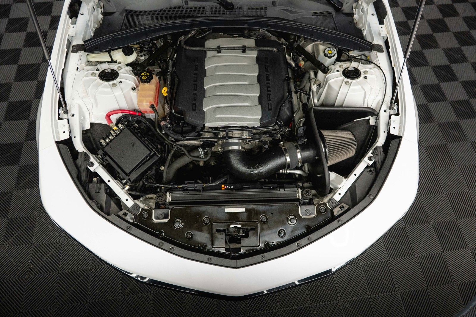 Fahrzeugabbildung Chevrolet Camaro 6.2 SS Coupe RS Performance *CarPlay*LED*