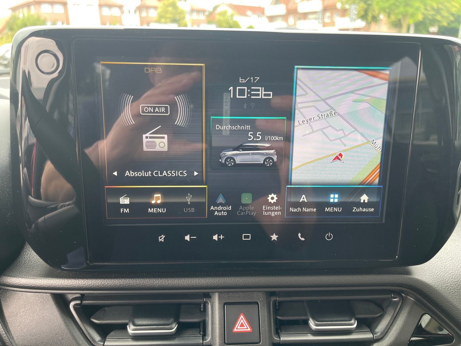 Fahrzeugabbildung Suzuki Swift 1.2 Hybrid Comfort+ Automatik