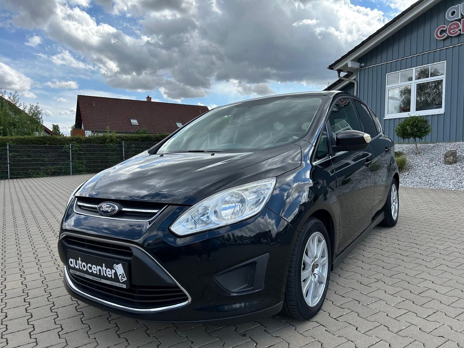 Fahrzeugabbildung Ford C-Max 1.6i°150 PS°AHK°Tüv NEU°Alu°