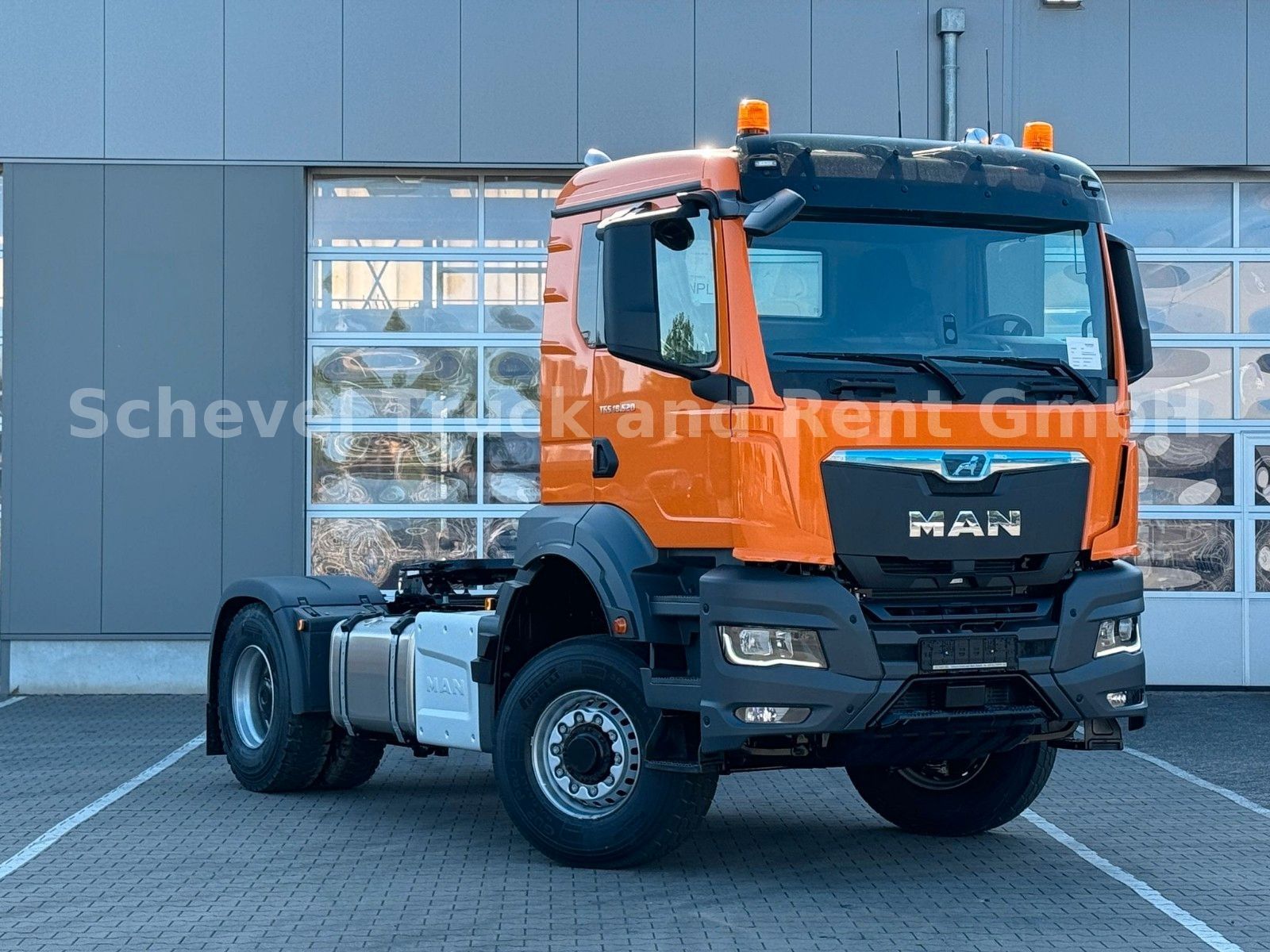 Fahrzeugabbildung MAN TGS 18.520 BL SA 4x4 mit Hydraulikvortbere* AhK