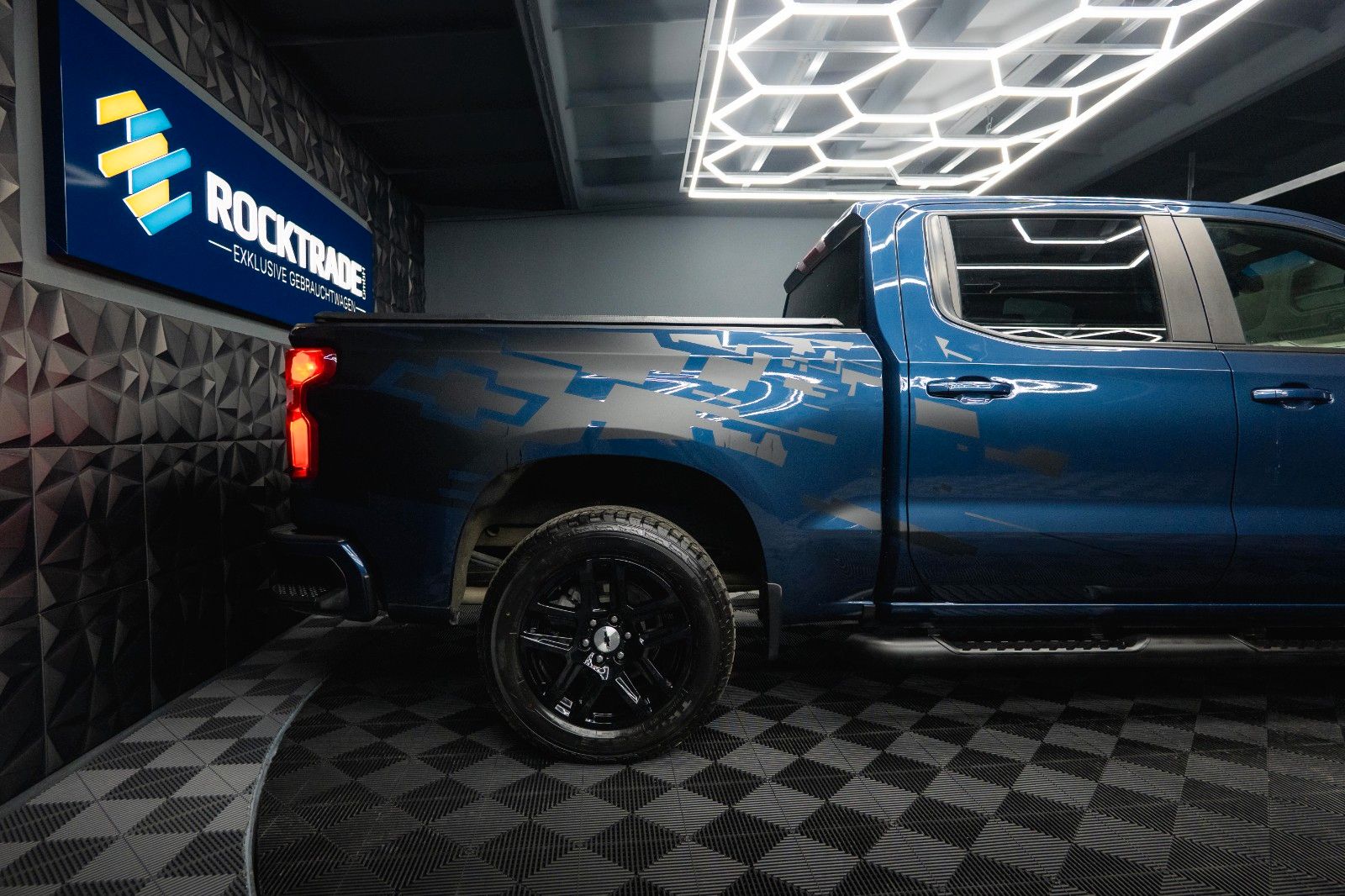 Fahrzeugabbildung Chevrolet Silverado 5.3L V8 4x4 RST Limited ZZ1 NightPaket