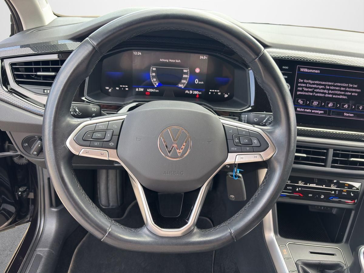 Fahrzeugabbildung Volkswagen Polo Life 1.0 TSI 70 kW