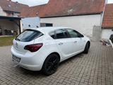 Opel Astra 1.4 140 PS mit Fahrradträger / Schiebedach - Opel Astra: Limousine, F