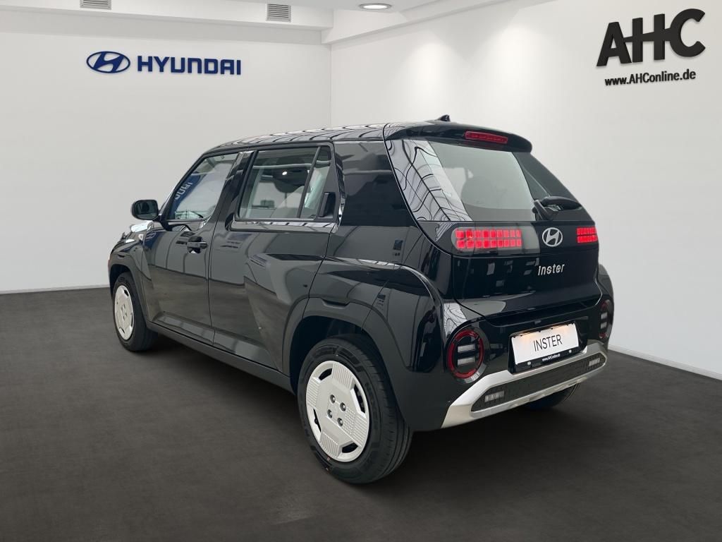 Fahrzeugabbildung Hyundai INSTER EV 42 kWh Select KlimaA Navi PDC KAM