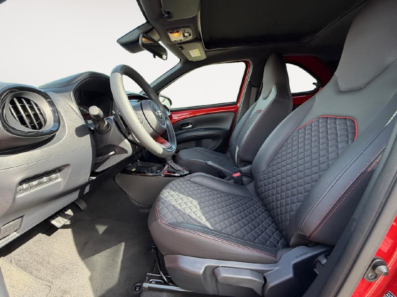 Fahrzeugabbildung Toyota Aygo X Air Explore