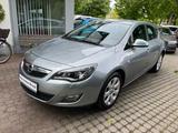 Opel Astra J Lim. 5-trg. Innov./Leder/klima/Xen.1Hd. - Opel Astra aus 2011: J
