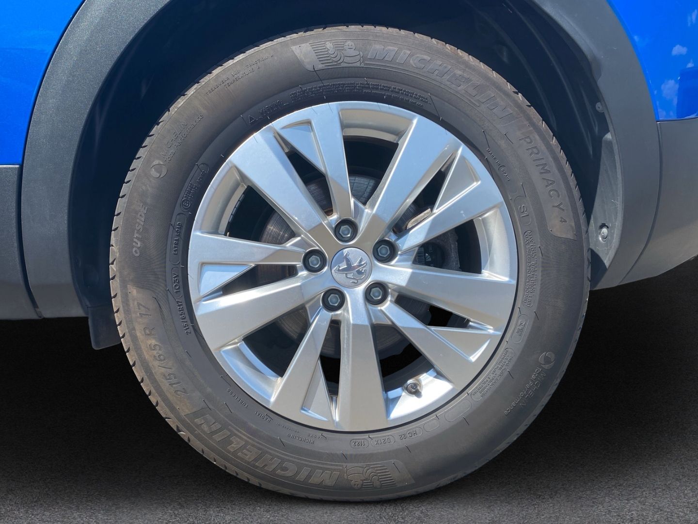 Fahrzeugabbildung Peugeot 3008 Active Pack 1.2 PureTech 130 Digitales Cock