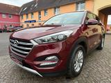 Hyundai Tucson 2.0 CRDi Intro Edition Automatik 4WD 4x4 - Hyundai TUCSON: 2x4