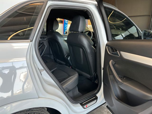 Audi Q3 2.0 TDI quattro *AHK*Xenon*Sline*