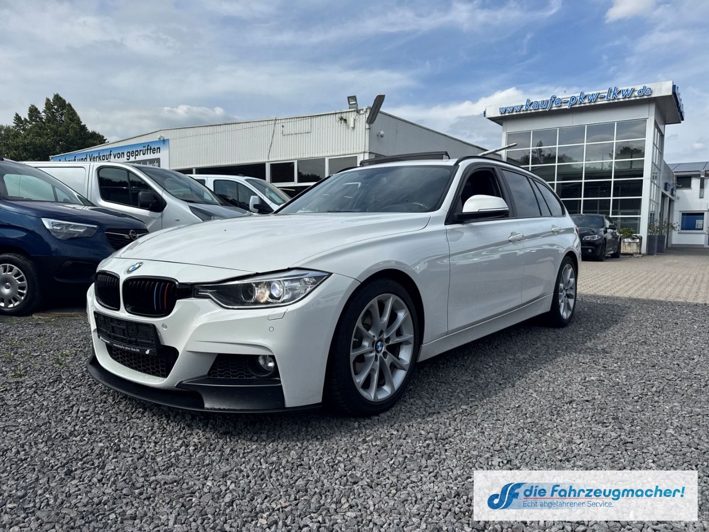 Fahrzeugabbildung BMW 320 d Touring M Paket Optik AHK-klappbar El. Pan